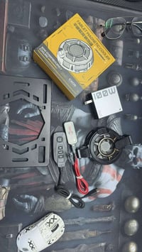 ايباد ريد ماجك استرا للبيع ذاكرة 256 وياه شاحنة100w ماركة daw  وتحويلة...