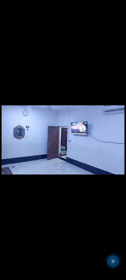 بيت بحي الجهاد المساحة 200 مترللبيع التواصل مع الرقم ***********
