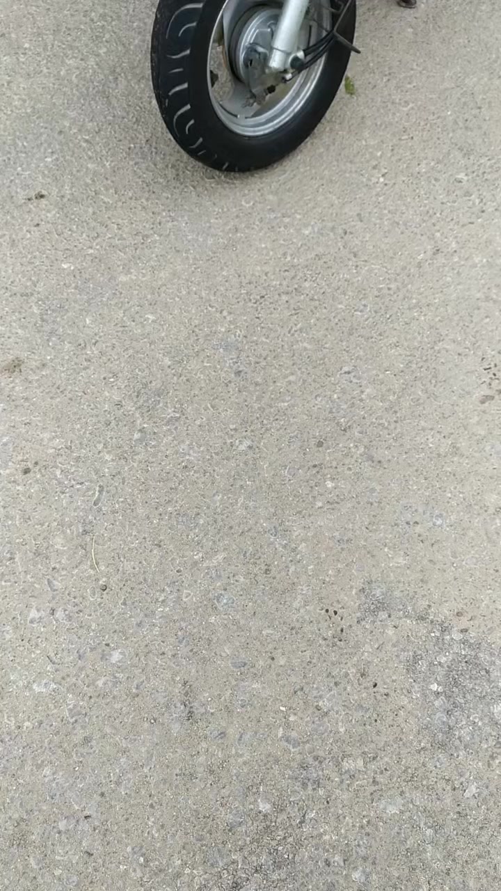 السلام عليكم شباب دراجه للبيع نظافه فول برغي ما مفتوح بيها دراجه كفاله عامه تجي وتفحص محرك ما مفتوح مكاني نجف هاي ميسان هذا رقم موبايلي 🚁✨🙋💥


**إذا كنت صاحب هذا الإعلان وتريد حذفه لأي سبب، رجاءا أرسل رسالة إلى الدعم الفني**