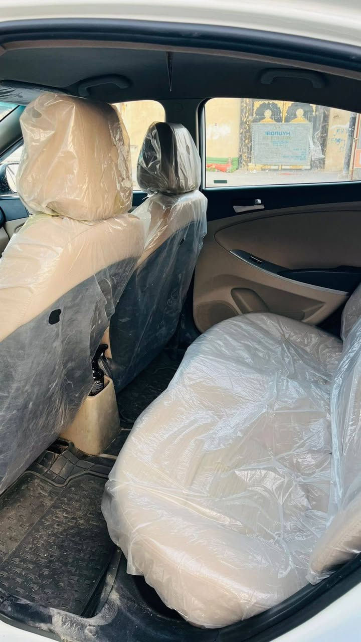 سلام وعليكم اكسنت لبيع موديل 2015 سياره كفاله من ضربه بيه باب مبدل باب سايق لباب لخلفي مصبوغ وسياره بس هاي بيه ولباقيه كفاله عامه مكينه 1400 خير من الله كفاله لمكينه حداديه تخم داير جاهزه سياره سعر 85 بيه مجال شراي يخابر ***********
