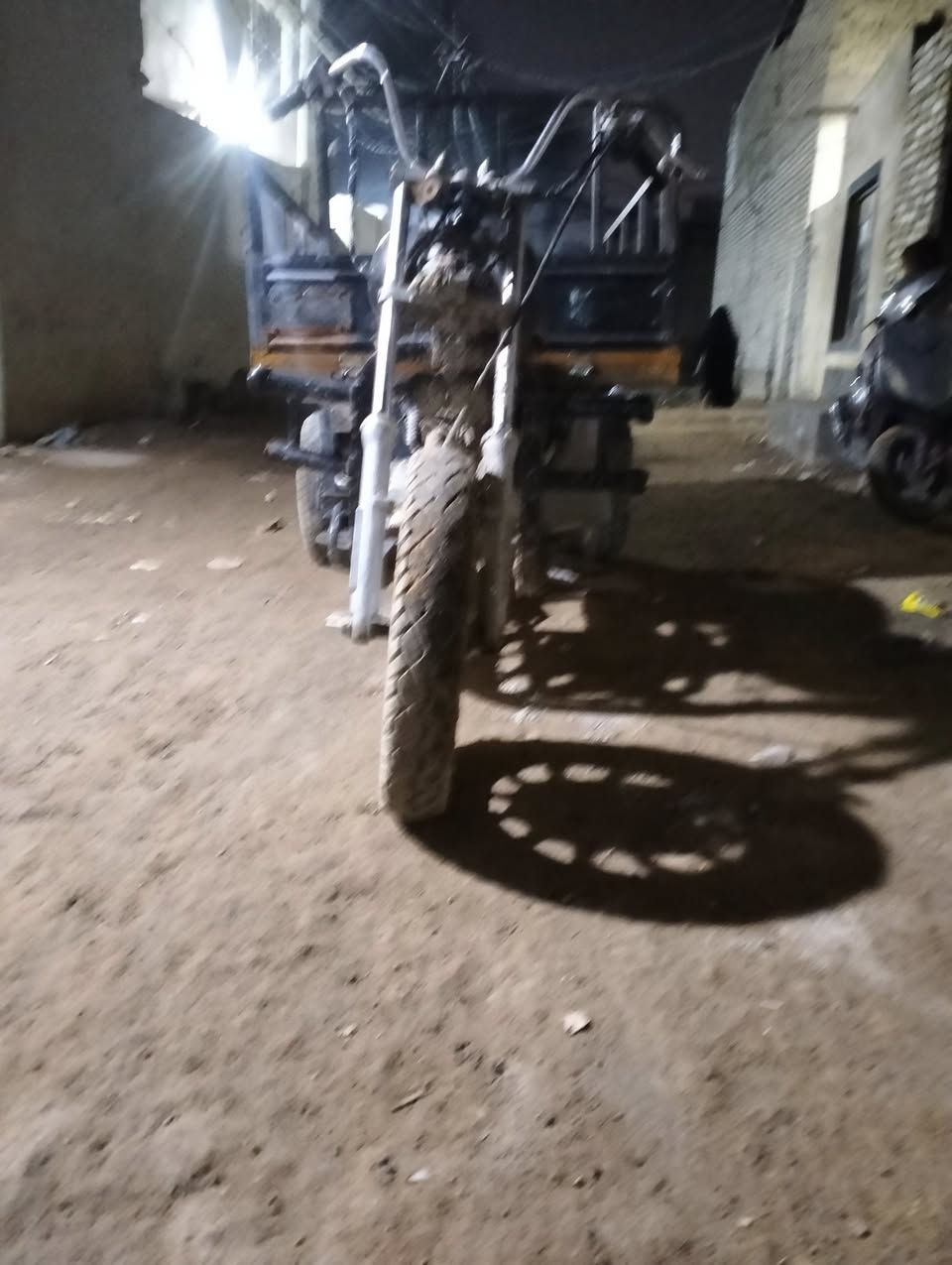 سلام عليكم ستوته للبيع جاهزه للعمل محرك وكيربوكس ودبلات صار شهر من شديتهن جدد والبدي تسكام جديد اني مكلف بل نشر هذا رقم راعيها وتصل ***********
