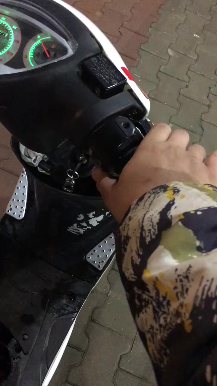 سلام عليكم دراجه ماكس عدل لبيع دراجه 55بوش كلج امامي رياض دراجه كامل سلف هندر سعرها 525 بيه مجال رقم ***********
