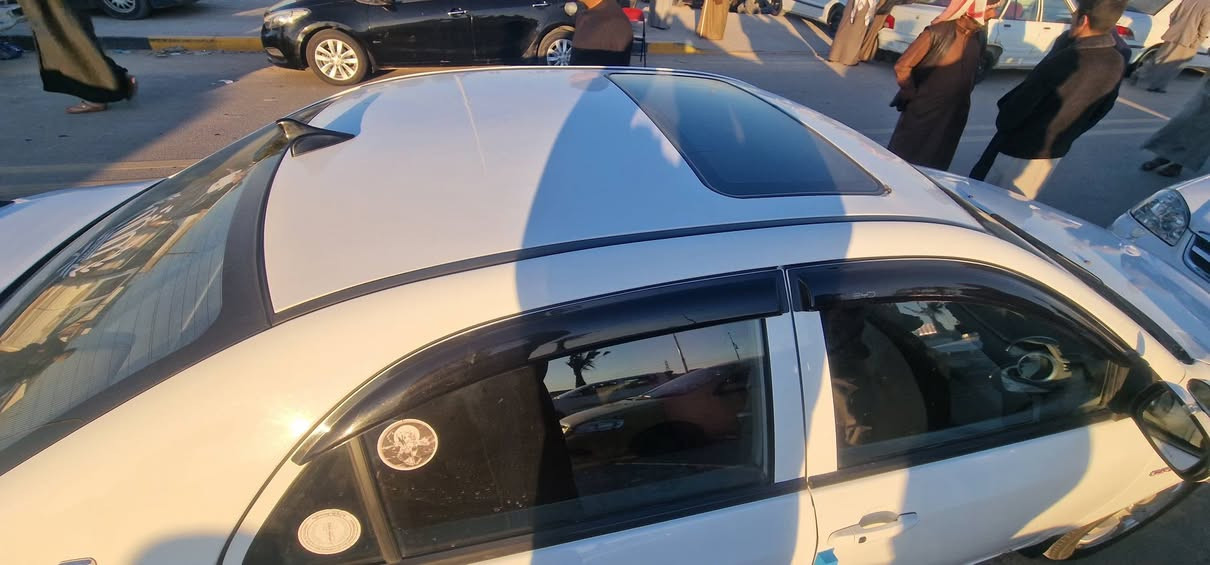 بي واي دي ١٦ رقم دولي مثنى سنوية جديدة هزه سيارة جديده كارتون بعدهه كلشي شغال بصمه كير اوتو فتحة سقف شغاله حساسات ٦شغالات خلفي
وامامي ومري بيهه حساسات ترحيب. شاشه كاميرا 
 اشارير بالمري مكينه وكير شرط بالكارتون السياره مابيهه لاخياس ولازنحار ابد.تحويل بنفس اليوم
السعر 65 بيهه مجال
***********
***********
