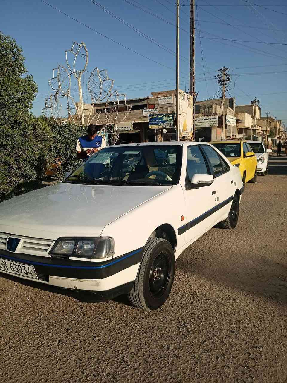 السلام عليكم للبيع بيجو 405
موديل 2010
السياره كلش نضيفه 
تخم تاير جديد
الكشر فقط بارد قليل
تبريد ثلج 
 مكينه لاتنقيص ولا تبخير 
سعر 40وبيها مجال 
رقم انكليزي بغداد 
*********** فقط اتصال اجاوب
مكلف بلنشر
