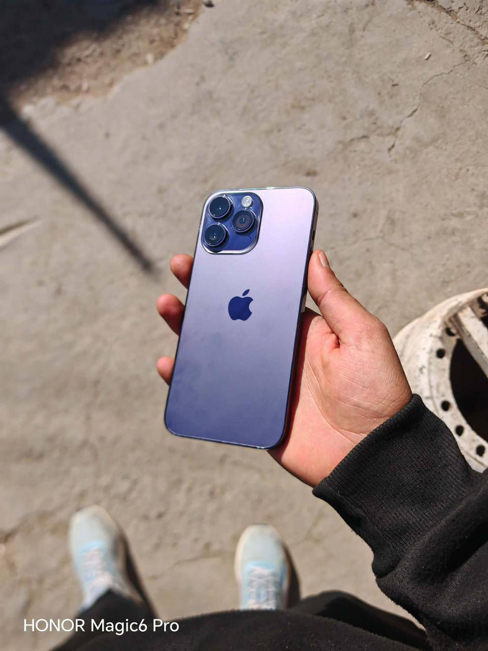 السلام عليكم
14 برو ماكس الجهاز فول نضافه بطاريه 90 شرق اوسط ماستر ما مبدل بي شي ذاكره 256 السعر 875 موجود خاص وواتساب اكثر الرقم ***********.
