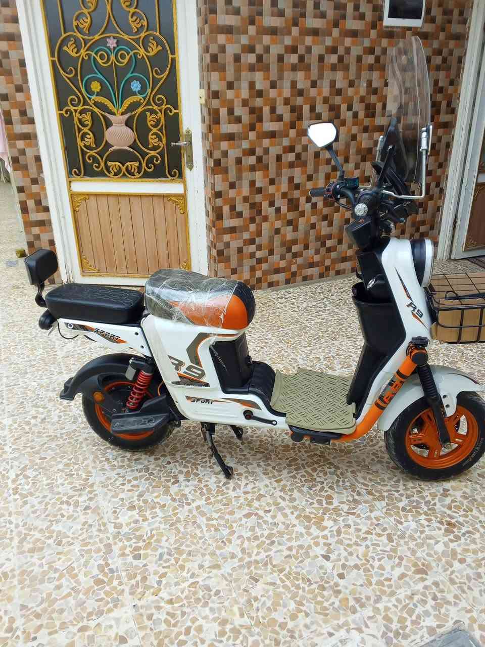 السلام عليكم .موطور R9للبيع 
سعر450 وبي مجال بسيط كلش المكان حاوي الجوسق


**إذا كنت صاحب هذا الإعلان وتريد حذفه لأي سبب، رجاءا أرسل رسالة إلى الدعم الفني**