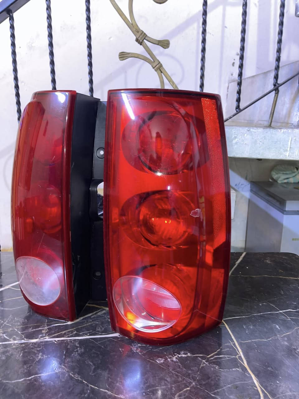 ماصدات جسمي مستعمل اصلي الزوج ب 75 

بك لايت خلفي اصلي مستعمل الزوج ب 50 جهه وره السابق بيهه كسر 

 مكان بغداد ***********
