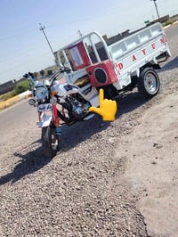 مضخم صوت • للبيع
