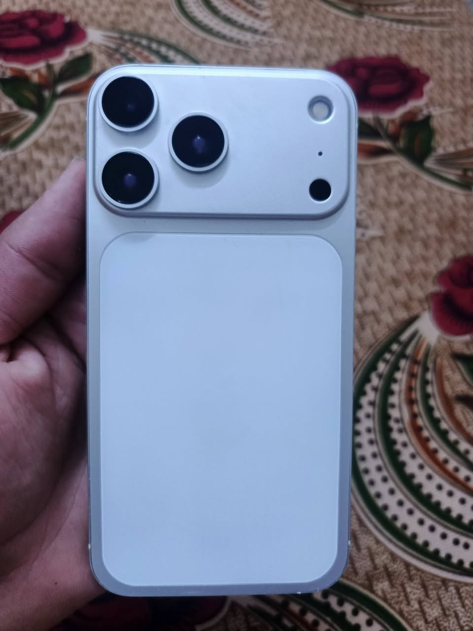 📱 للبيع – اكس ار محور  🔥
💾 الذاكرة: 64GB
🔋 البطارية: 100% (مستبدل أصلي)

✅ مواصفات الجهاز:

- 📶 تك سيم شغال طبيعي
- 📸 الكامرات شغالة وتصويرها حيل حلو
- 🔊 الصوت شغال وواضح
- 📳 الهزازات شغالة طبيعي
- 📱 الشاشة مستبدلة أصلي
- ✨ الجهاز شغال وجاهز للاستخدام

💰 السعر: 175 ألف دينار

📍 الموقع: الموصل – الأيسر

📞 للتواصل: خاص أو اتصال مباشر
***********
