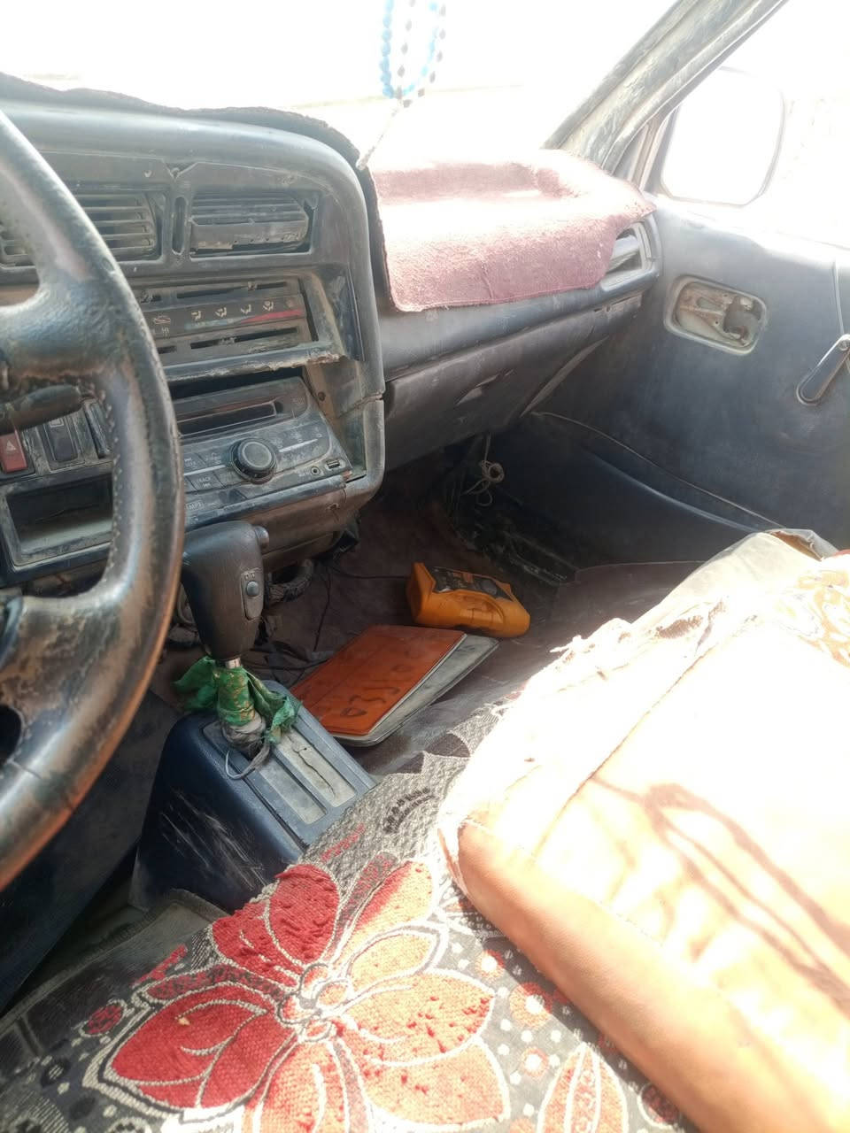 اسلام عليكم سياره هايس اللبيع رقم الماني بصره بسمي مكينه وكير واكسن بطه وهاذه رقمي *********** الشراي يتصل الرقم بيه واتساب
