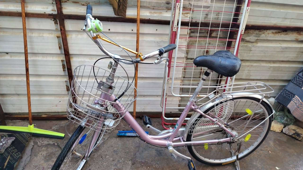 حجم ٢٦ السعر ١٠٠ اي استفسار علخاص او الاتصال بالرقم وات ساب متوفر ***********
