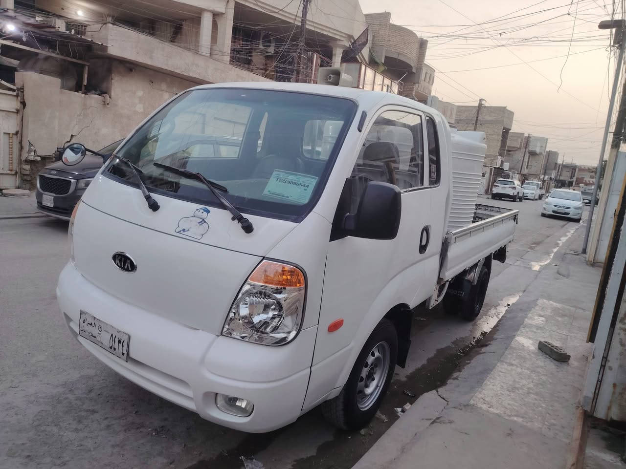 السلام عليكم كيا بنكو 3000 شادله مكينه 2700 رقم صلاح الدين بسمي سياره جديده ومكفوله من الضربه بيه صبغ بدواير شي بصيط شاصي رقم شاصي جديد كير مكينه جدد تخم تاير تحويره 13خلفيه سياره مال جناي على ايدي ماعايزه برغي وشرط التحويل رقمي ***********غير متواجد عل فيس
