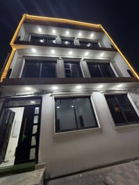 بناية للأيجار تتأجر كاملة او طابق حسب الرغبة المساحة ٢٥٠ متر الموقع ال...