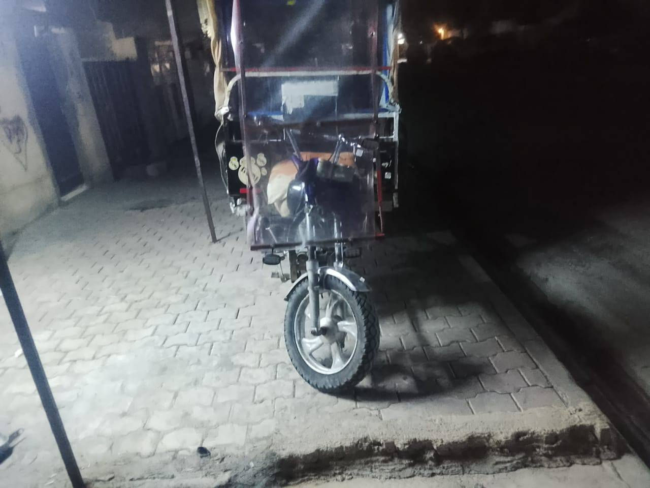 ستوته للبيع موديل 2016 محرك 2016 .. 

جنج كامل ستوته حلوه ومال شغل.. 

سعرها 650 ..  و يرهم مراوس حسب الاتفاق وتحياتي للجميع

***********
