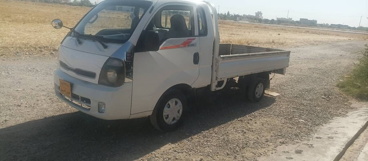 بسم الله الرحمن الرحيم كيا 2700بؤ فرؤشتن مؤديل 2013گير مكينه شاصي توندوو تؤلي كاره بايي هه موي به شه رت سياره كه سبوخ عام نييه به عام ده يفرؤشم سنوي 2023 به سه رچووه تحويل به شه رت شوين هه ولير ***********واتس اب ***********ڤايبه ر
