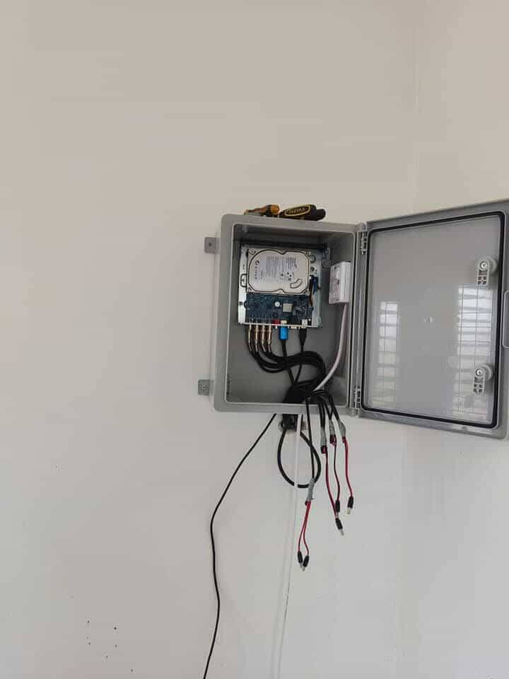 تنصيب كامرات المراقبة 
تنصيب صحن📡 الستلايت بأحدث الاجهزه 📟
برمجة كافة الاجهزه ونقل القنوات 📺
1▪︎ تنصيب الصحن    
2▪︎ بحث وبرمجة القنوات      
3 ▪︎ ترتيب القنوات حسب الطلب
كافة مناطق السماوة
اتصال مع وتساب  📞📲 ,  , 
 ✅️ ***********.....
