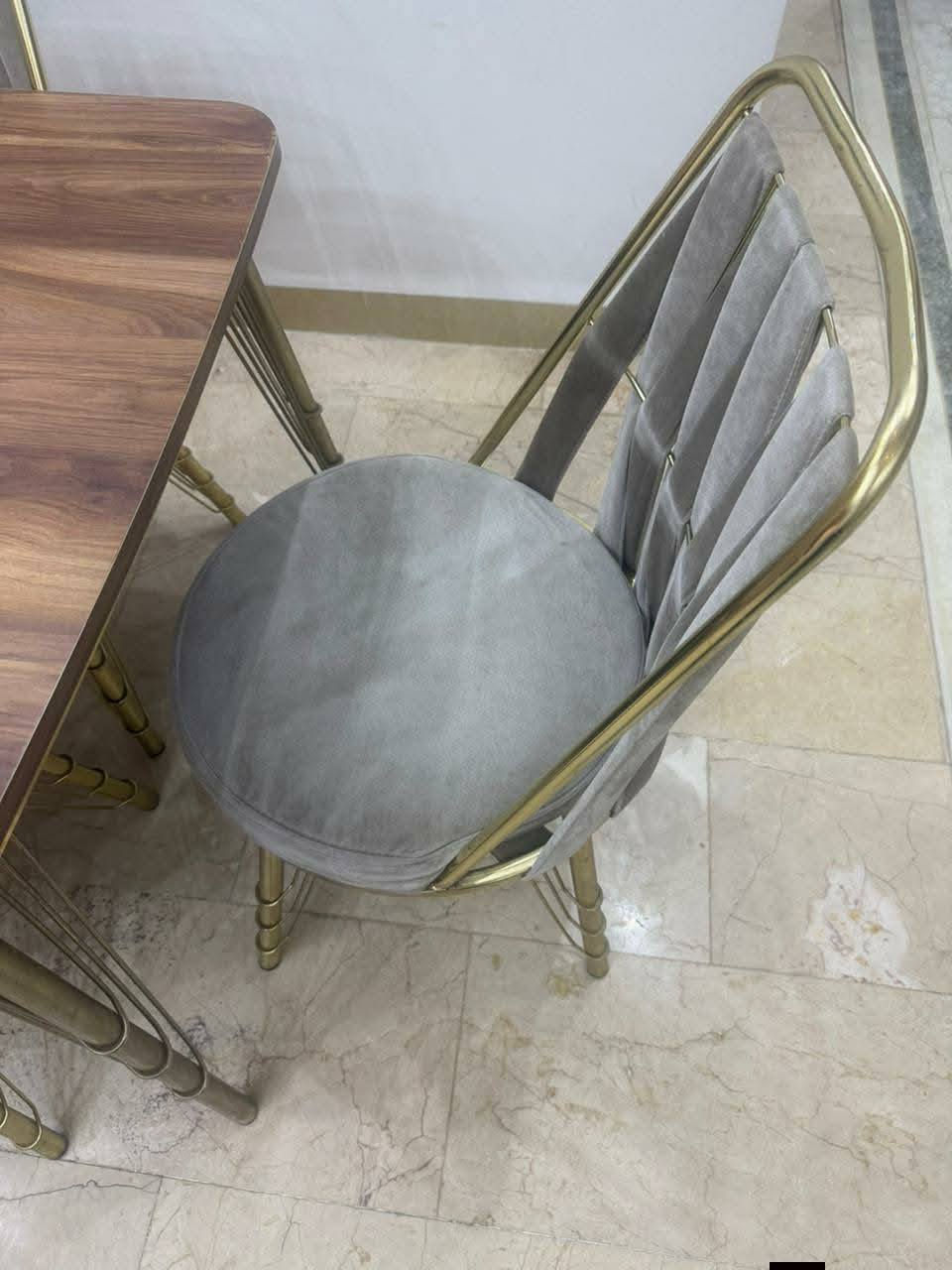 يـــْْْــالــــلـــۿ يــــارزاق 🤍
الــْْبــيــع الــْْسـريـــع 🤍✨
كلشي يتوفر لدينا وابأنسب الاسعار تابع الصفحه 👈🤍
الي عنده غراض يدزهن خـْْاص ابيـــْْعهــْن الــْْه 😌✌️💛 ميز طعام مع 6 كراسي للبيع سعره 100 الف 
عنوان كركوك حي واسطي 🤍 🌸 كركوك, العراق


**إذا كنت صاحب هذا الإعلان وتريد حذفه لأي سبب، رجاءا أرسل رسالة إلى الدعم الفني**