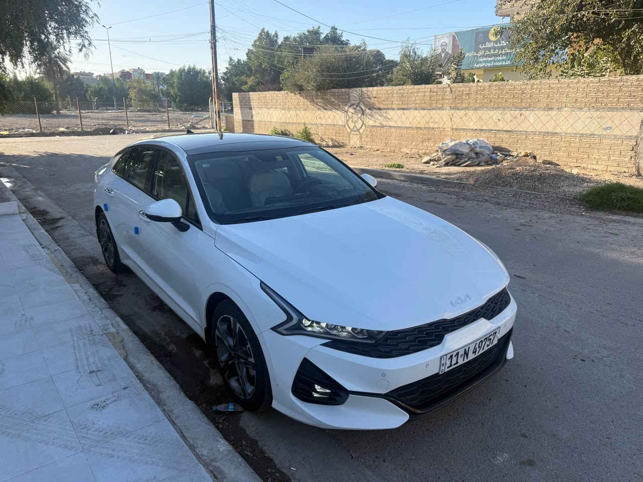 السلام عليكم . كيا k5 2023 وارد خليجي اعلى مواصفات بالخليجي EX فول مواصفات محرك 2000 دوش بانوراما بصمة تشغيل وابواب بردات خلفية شاشة كامرة دوارة دشبول صاج ويل كروم مري قلاب وية البك كراسي السائق ولصدر كهرباء كشنات جلد خزن ميموري وبعد هواي مواصفات مذاكرهن رقم بغداد بسمي ماشية 68 اسبير منازل وكتلوك الشركة موجود مكان السيارة بغداد الكرخ حي العامل قرب تقاطع كلية الرشيد السيارة مكفولة من تبديل ولصبغ بارد بسيط جدا فقط ولسونار موجود وية الصور السعر 205 ورقة وعندي تصوير فديو للسيارة الي يحي يراسلني ادزة الة موضح كلشي *********** بغداد, العراق
