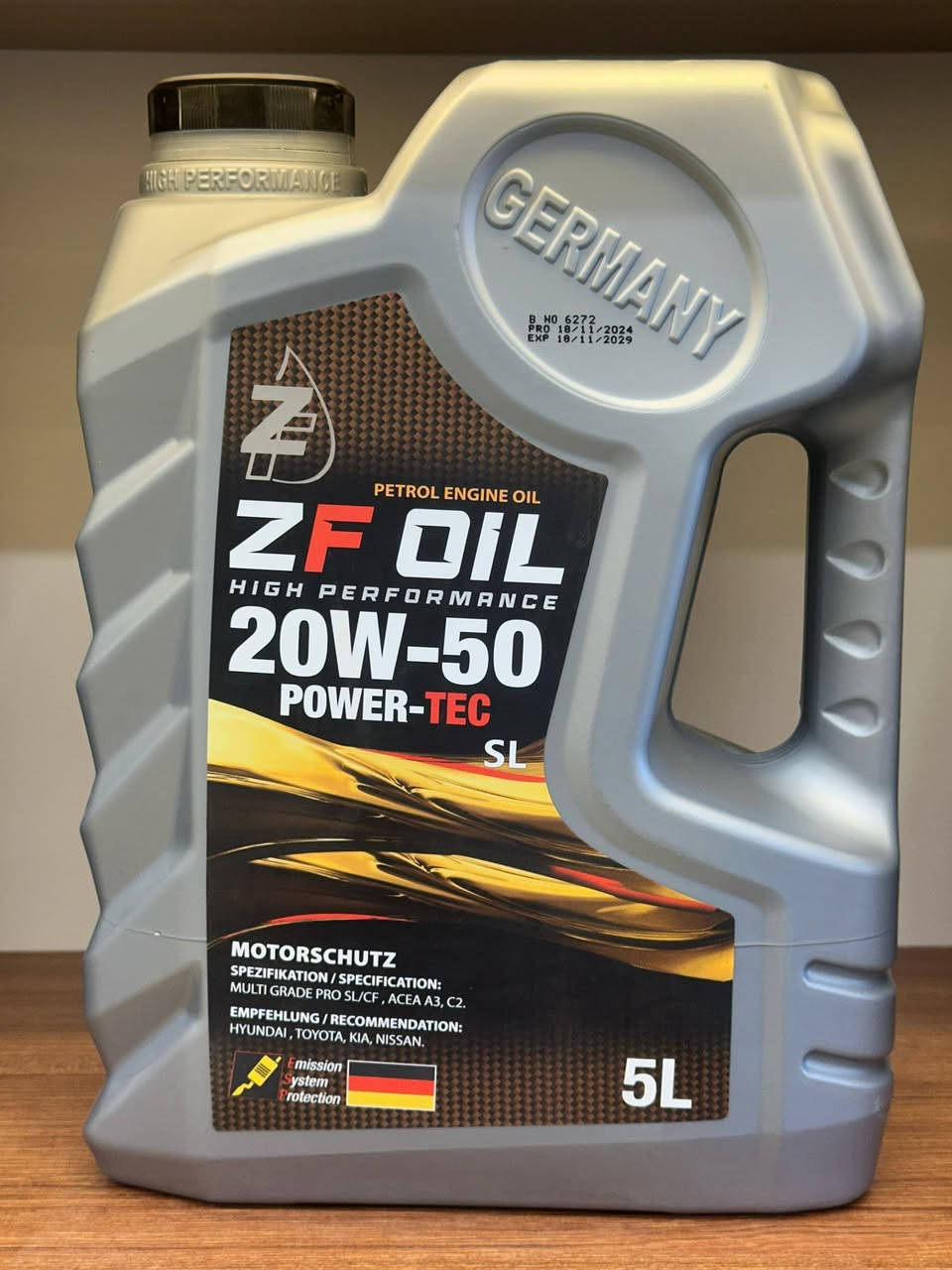 زيوت #ZF OIL #ألالمانية 
متوفرة كافة القياسات 
وكافة الاحجام 1-4-5-6-25-والبرميل 205 لتر 
اسعار مناسبه جدا لاصحاب المحلات والورش 
‏‪بغداد /التاجي# *********** #

