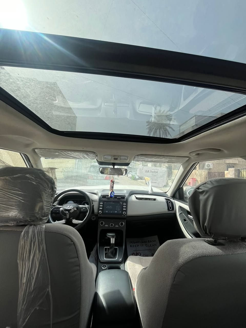 هونداي كريتا 2025 فول مواصفات واحد على واحد  ابيعها على حادثها السيارة شغالة وتمشي الايرباكات طاكة فقط ستيرن ودشبول ماشية 8000 رقم بغداد تحويل ثاني يوم اعتذر عن المرواس مكاني بغداد شارع فلسطين للاستفسار
***********
