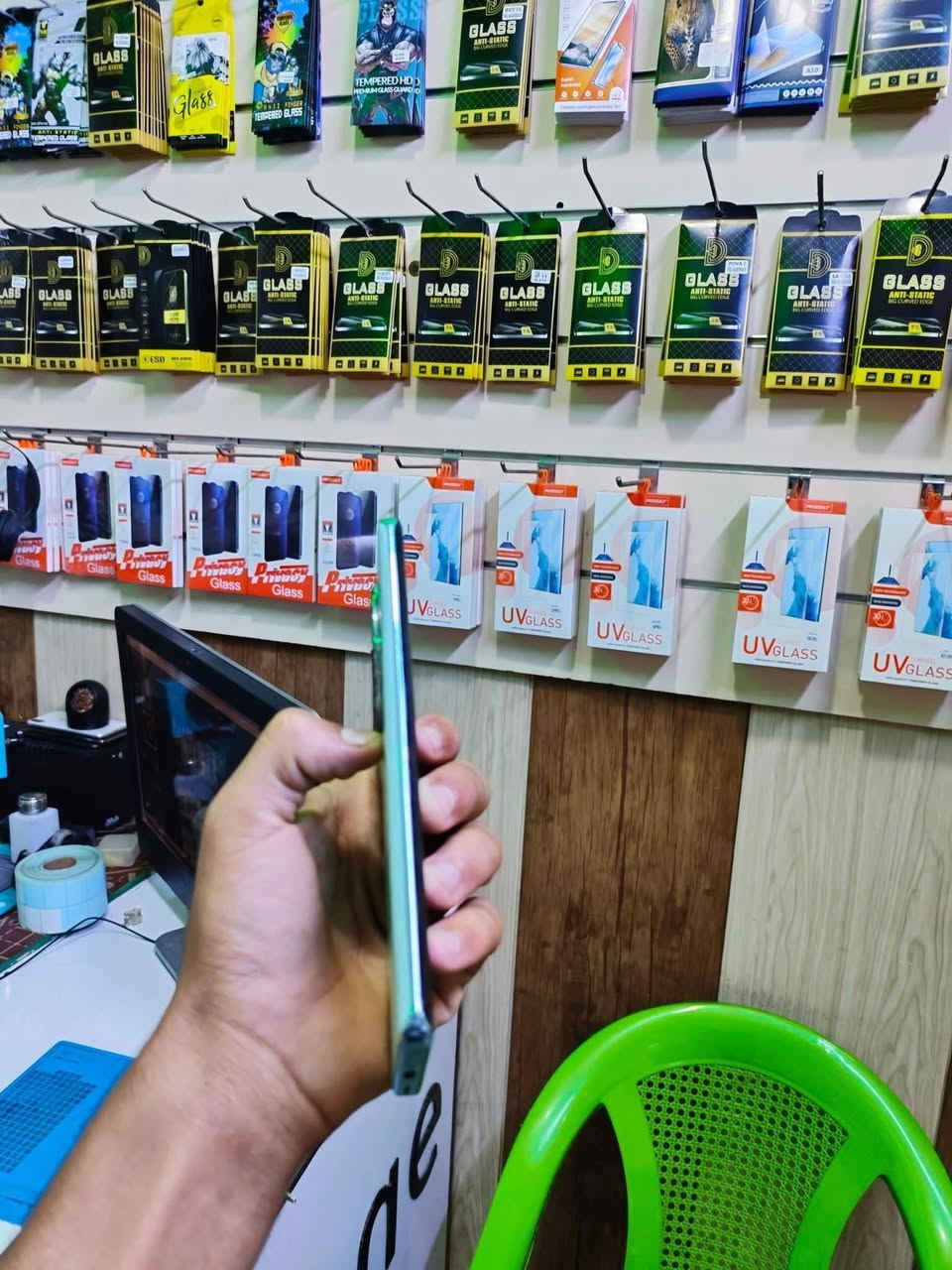 السلام عليكم هونر اكس 9سي ذاكره 256داخليه 8+8 السعر330 /***********
يرهم مراوس ب ايفون من 11برو ماكس و فوگ
