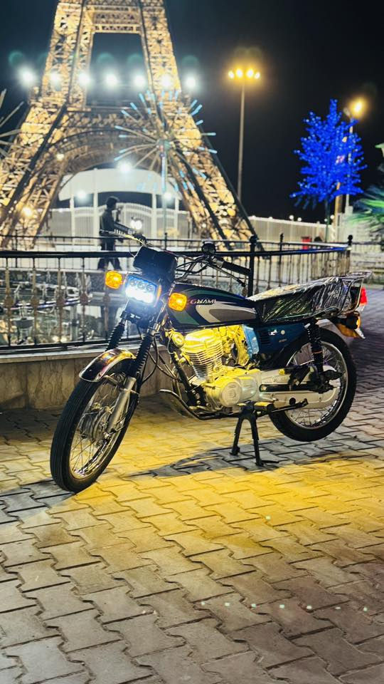 دراجه تايكر البيع رقم سنويه نكليزي دراجه واحد على واحد بل الجيس  الشراي يتصل مو شراي يباوع بس العنوان البصره القبله 
رقم الهاتف *********** الدراجه قفل مليونين و 200 الف
