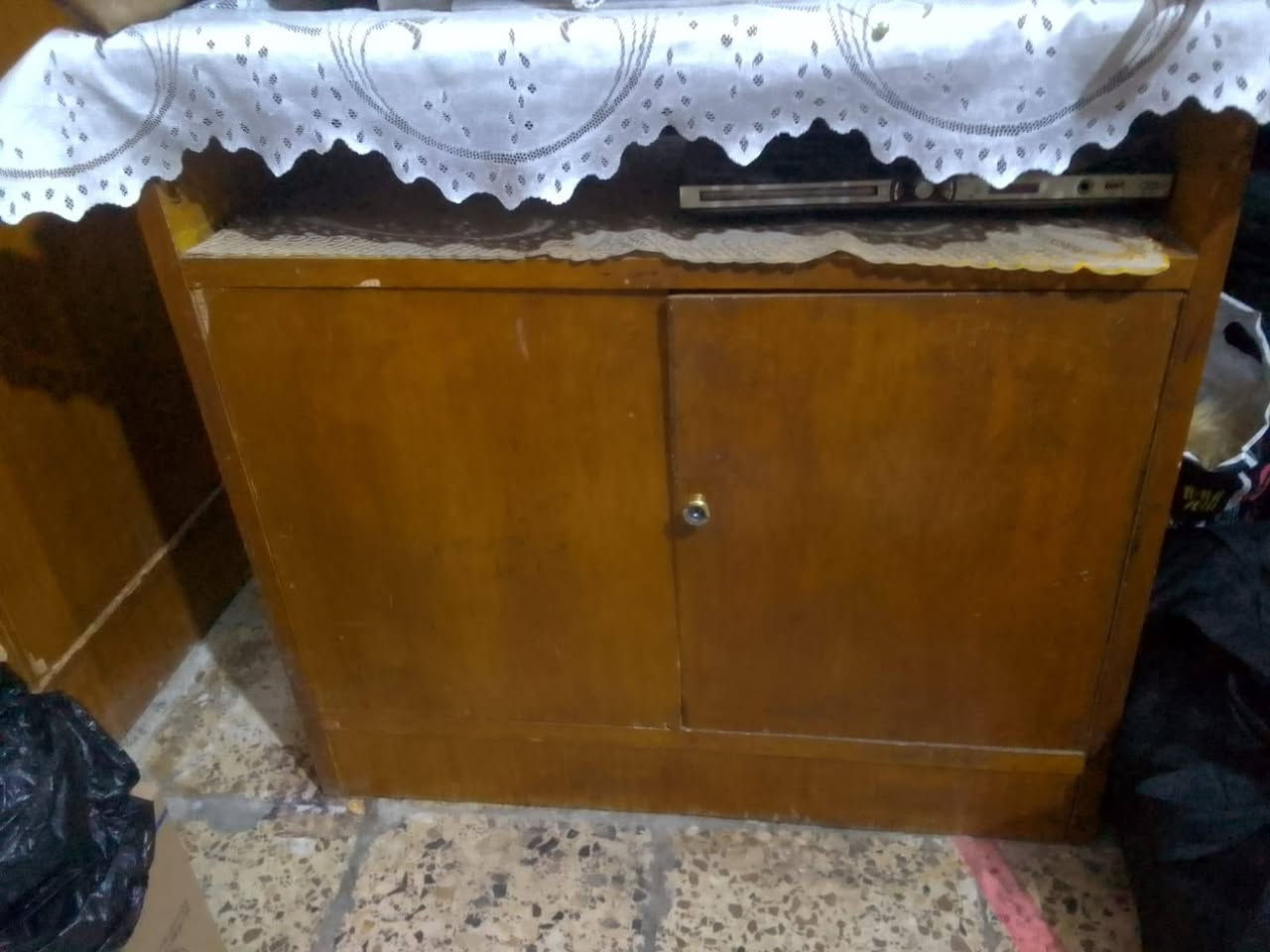 سلام عليكم غرفه نوم كامله. مع دوشك 350 مابيها اي ضرر+غرفه نوم بدون كنتور ب75 +عارضه نضيفه كلش ب160 +*********** مكاني بغداد بلديات المعسكر
