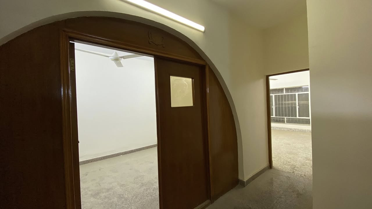 بسم الله الرحمن الرحيم     

عقارات عويسيان للأستثمار العقاري 🔱
 
بيت للأيجار بموقع جداً مميز في مناوي باشااا للأيجار  للشركات و المكااااتب يحتوي على 5 غرف 

                                 
يتوفر لدنيا  قطع اراضي و بساتين بمختلف المساحات و ايجاارات سكنية و للشركات في جميع مناطق البصرة 
للأتصال او الواتساب 📱 : 

*********** 

موقع المكتب 📍: البراضعية خلف المستشفى الجامعي#عقار_البصرة #آلبصرة #اكسبلور #عقارات_البصرة #عقارات #إكسبلور #مناوي_باشا #ايجار #شركات #عقار_البصرة #آلبصرة #اكسبلور #عقارات_البصرة #عقارات #إكسبلور #عقارات_البصرة #مناوي_باشا #ايجار #جمعة_مباركة_عالجميع #مشاهدات_تيك_توك #اسعد_العيداني #مستشفى_الجامعة #المستشفى_الجامعي #حمدان #شركات_تنظيف
