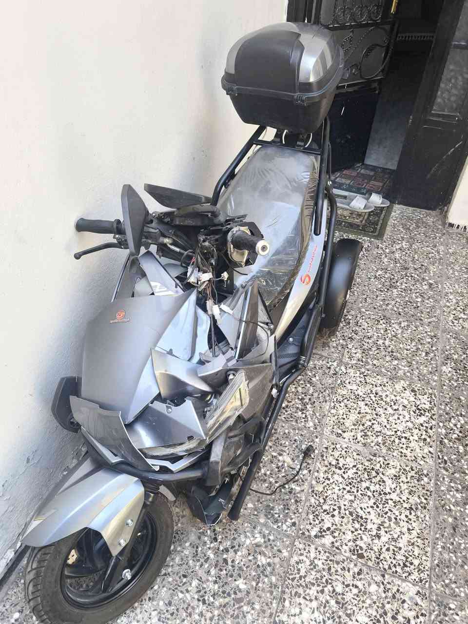 دراجة شحن ثلاثية بيها حادث الجهة الامامية السعر 250000 الف  وبطارية شحن ليثيوم 82 فولت 30 امبير السعر 500000 الف 
للاستفسار  ***********
