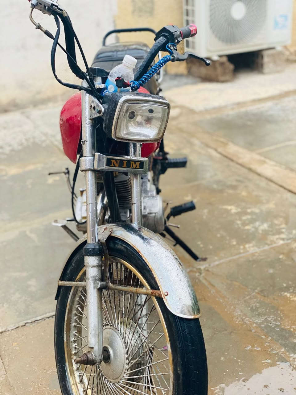 سلام عليكم دراجه ٤ كير كلك كلك للبيع مستعجل عل بيعته سعر ٢٥٠ وبيه مجال مكانه بل الحي ***********
