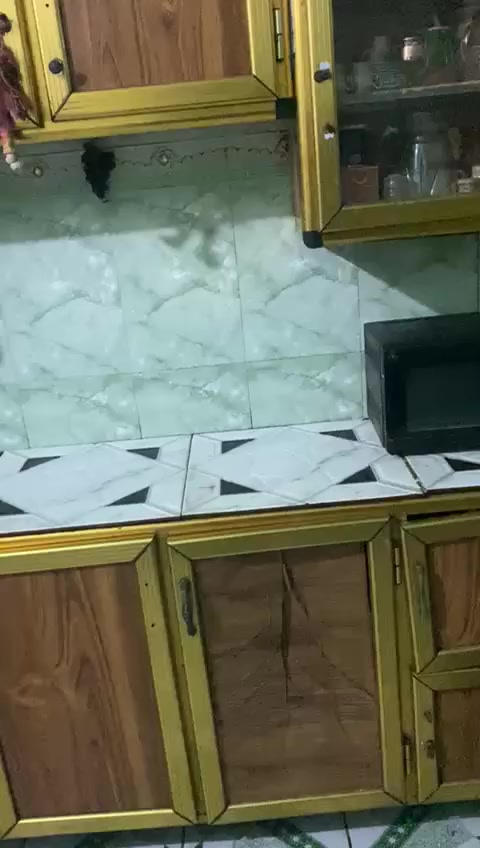 سلام عليكم 
كاونتر وجرباية وباب حديد للبيع 
الاتصال بالرقم ***********
