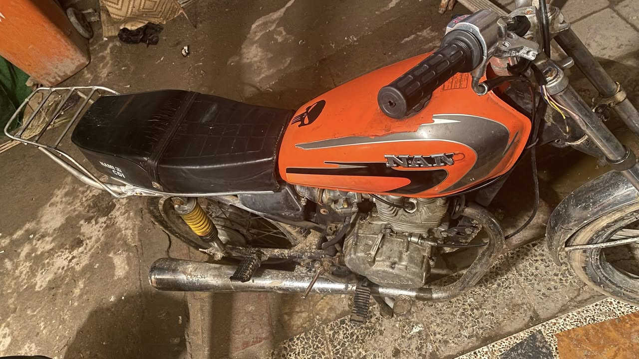 سلام عليكم دراجه اوراق سعر ٤٥٠مكاني بصره كرنه للستفسار عل رقم مكلف بنشر***********
