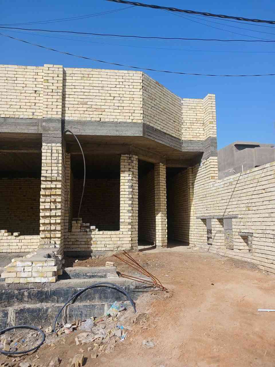 للبيـــــــــــــع....
هيكـــــلان متجاوران.... 
ــــــــــــــــــــ
طابــــــــو مــــــلك صـــــــرف.... 
مســـــــــــــاحة كل واحد ☝ // 100م.... 
ــــــــــــــــــــــــــــــــ
البناء جمهـــــــــــوري والصب مركــــــــــزي.... 
محيزم الرابعـــــــــــه قبل مدرسة زهور بابل.... 
ـــــــــــــــــــــــــــــــــــــــــ
***********
***********
