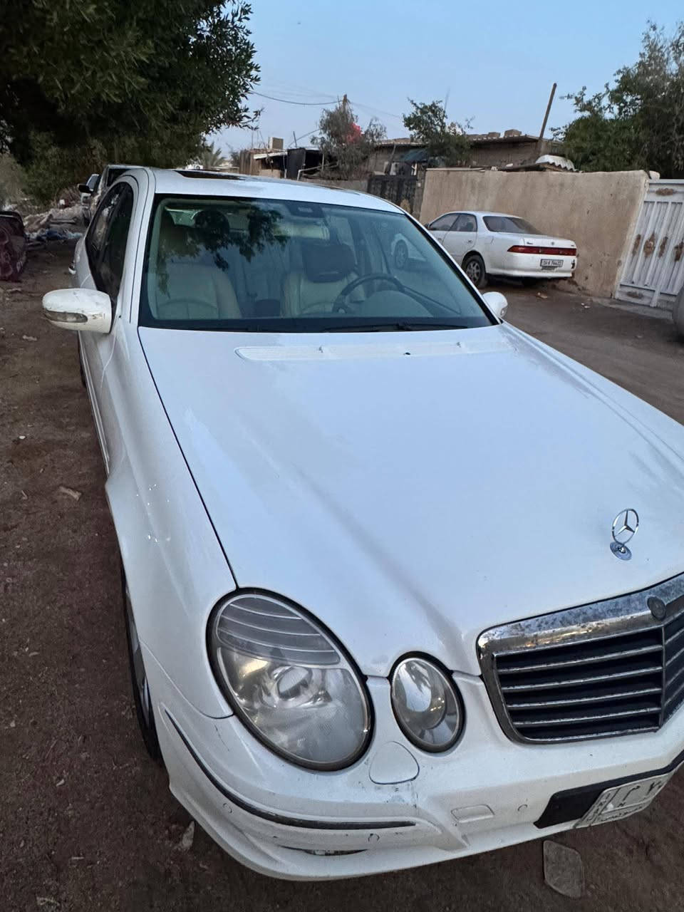 مارسيدس E320  W211 موديل 2003 رقم بغداد مشروع وطني باسمي مداور ثاني يوم على وضع البلاد ماعدا تبديل الجاملغ الامامي جهة السائق ومواصفات السيارة لا داعي لذكرها بالاضافة الى انها مزودة بكامرا ت تسجيل امامي خلفي وبالداخل إضافة إلى شاشة حجم كبير أصلية حديثة
السعر المطلوب 115 ورقة بيع مستعجل وفيها مجال بسيط للطيبين
الاتصال على الرقم ***********
