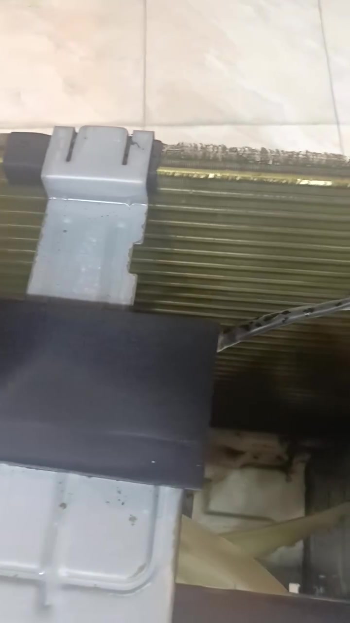 السلام عليكم ورحمه الله وبركاته
قطعة خارجية TCL طنين غاز 410 جديدة مكفولة من أي خلل بدون غاز السعر ٣٠٠ العنوان ابو الخصيب وإذا اكو مراوس بقطعة خارجية اراوس وأخذ فرق  ***********
