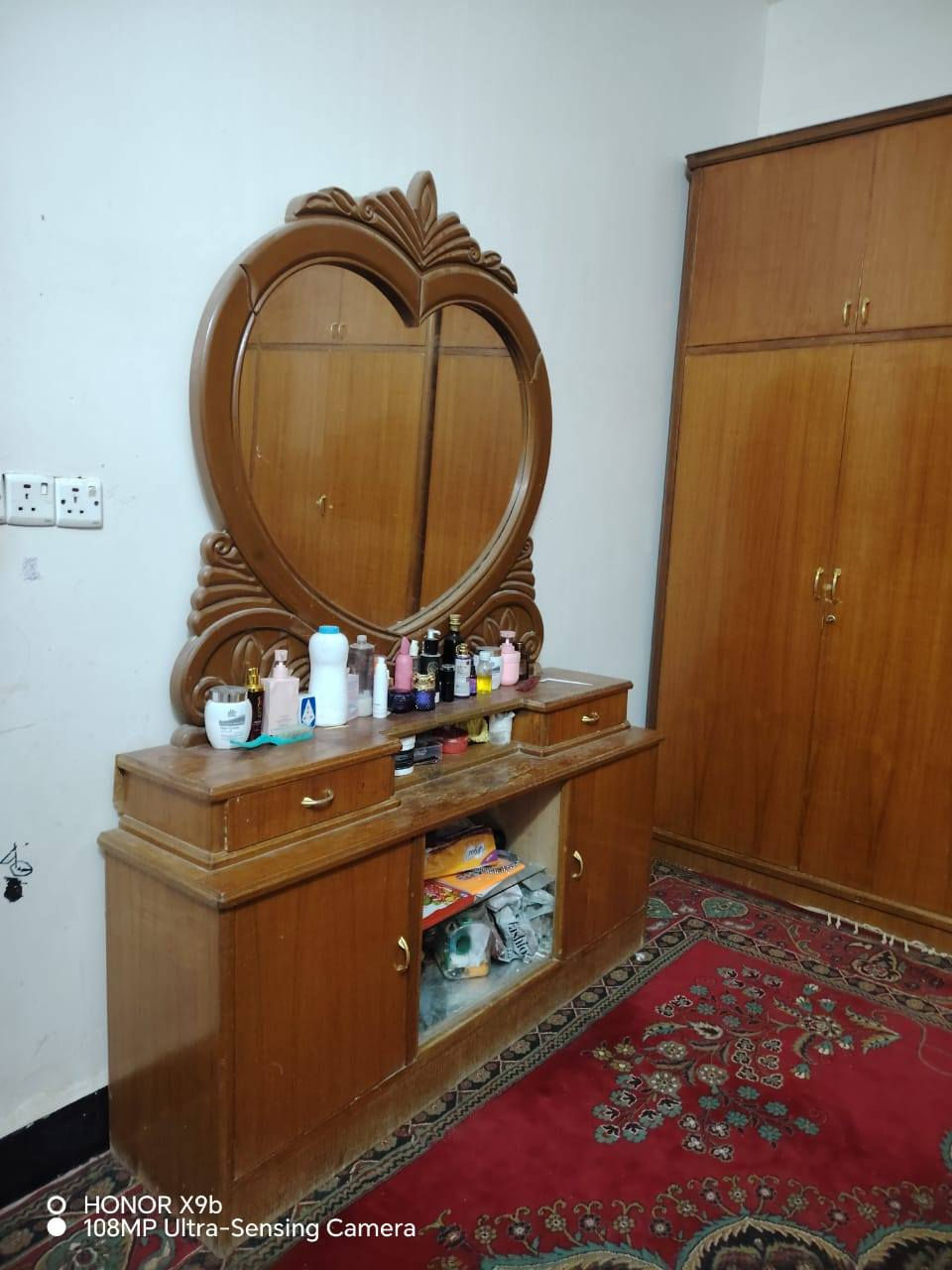 سلام عليكم ورحمة الله للبيع غرفه اخشاب حطاطه صاج سعر 750رقم ***********
