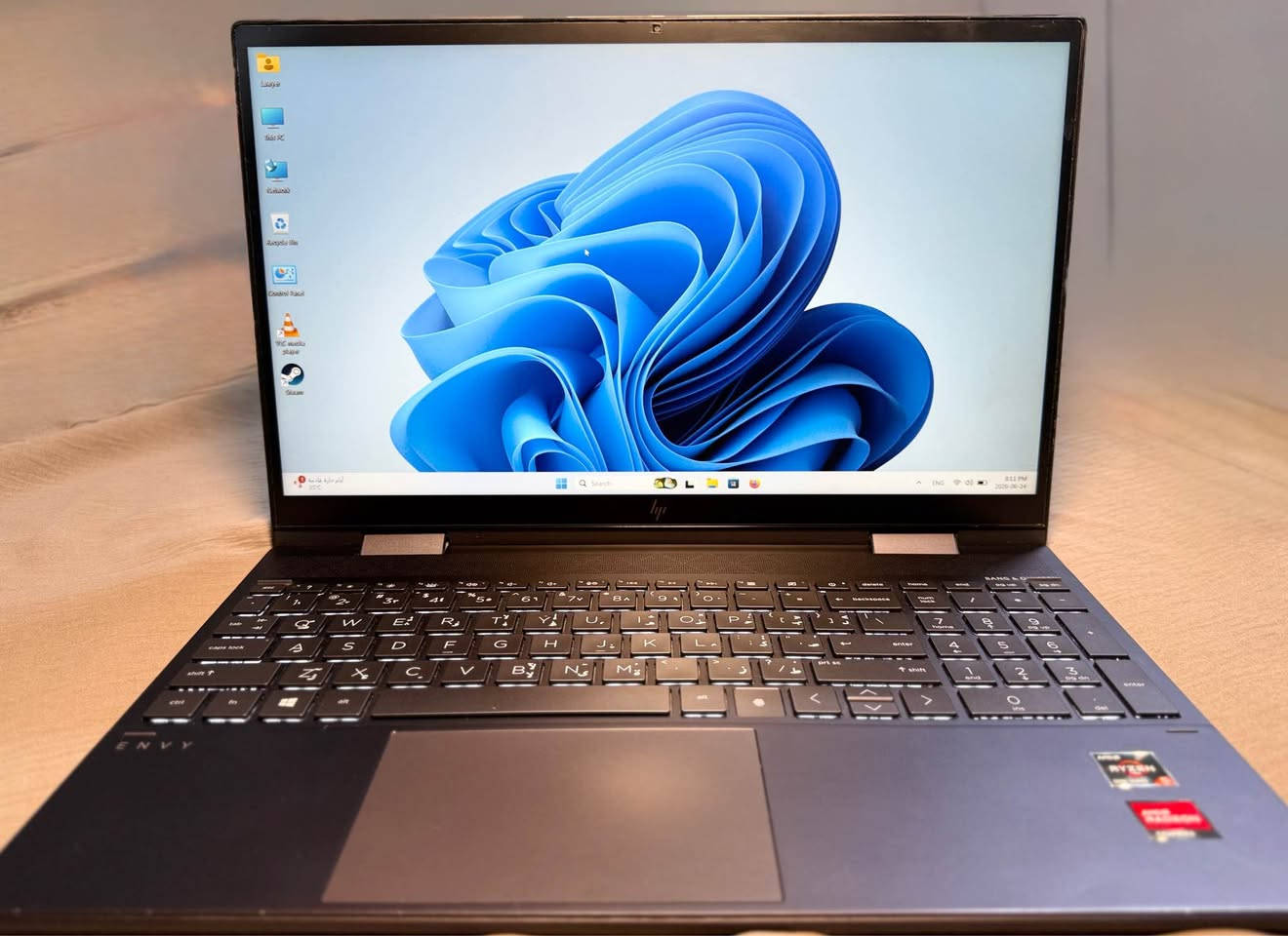 للبيع HP Envy x360 15-ee || لابتوب قلاب 2in1 

✅ المواصفات:

• AMD Ryzen ((5)) 5500U Processor

• AMD Radeon Graphics

• RAM 8GBقابل للتطوير 

• SSD 512GB

•Windows 11 Pro

• شاشة 15.6 إنج Full HD Touch

• يدعم اللمس المتعدد (10 Touch Points)

• قابل للدوران 360° والتحول إلى تابلت

• نظام 64-bit

• منفذ Type C 

•منفذ SSD

✅ المميزات:

• مستخدم لفترة قليلة لغرض Ms Office فقط

• خال من أي مشاكل فنية أو أعطال

• بطارية ممتازة

• الشاحن الأصلي موجود

• أداء سريع بفضل معالج Ryzen 5 وقرص SSD

• شاشة لمس مريحة للعمل والتصفح والرسم والتصميم

• تصميم أنيق وفئة HP Envy المعروفة بالفخامة والجودة

• يدعم تسجيل الدخول بصمة اصبع لزيادة الأمان وسهولة الاستخدام

•🎨 مناسب لمصممي الجرافيك والعمل على Photoshop وIllustrator وCanva وتصميم السوشيال ميديا والمطبوعات، بالإضافة إلى الأعمال المكتبية والدراسة والاجتماعات الأونلاين مع شاشة لمس تدعم العمل الإبداعي بشكل مريح.

✅ مناسب للعمل، الدراسة، التصميم، للالعاب ، مشاهدة الأفلام والمسلسلات والاستخدام اليومي

📍 الموقع: بغداد

📩 للاستفسار المراسلة على الخاص بغداد, العراق


**إذا كنت صاحب هذا الإعلان وتريد حذفه لأي سبب، رجاءا أرسل رسالة إلى الدعم الفني**