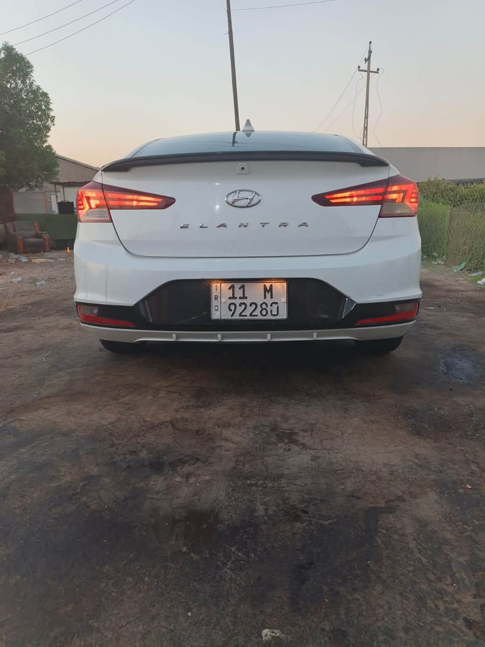 النترا 2020
كير AT
محرك 2000
كير و محرك مكفولات

مواصفات نص فول
كامره دواره
رادار امامي خلفي

حادثها 3 قطع
قطعتين امريكا و قطعة بالعراق
بدون تبديل بس الجاملغ مبدل
صور الحادث بالمنشور

السياره بأسمي
السعر : 113 ورقة
العنوان : حي العامل بغداد
التواصل : ***********

