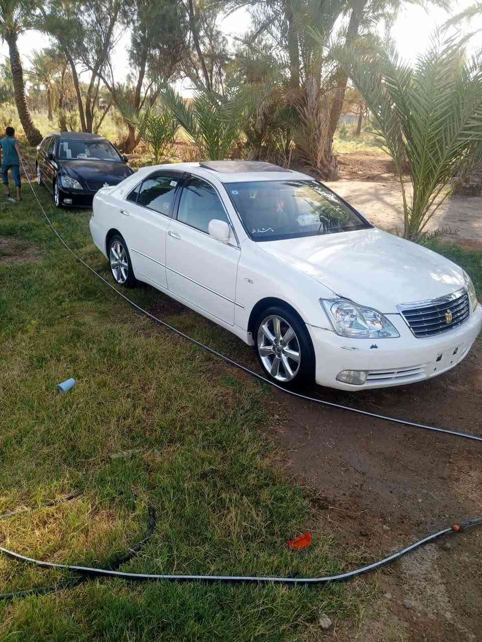 سلام عليكم 

للبيع شاهينه 

مكفوله كفاله عامه 

موديل 2004

3دكم 

فتحه 

برده خلفيه 

داخل بيجي 

مفحوصه الانبار باقي عل كمرك 

مكان فلوجه الاتصال ***********
