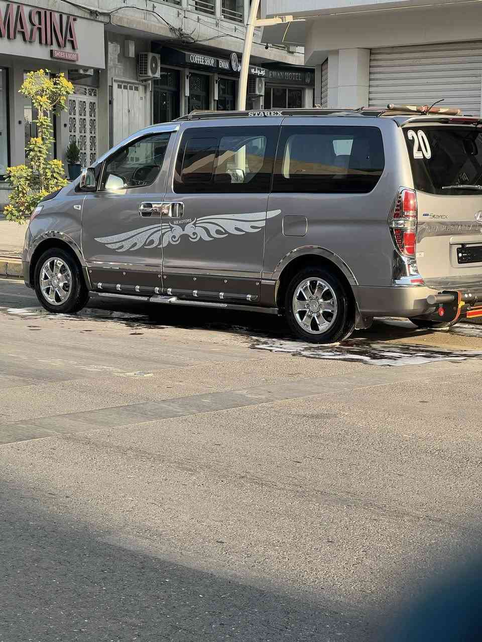 سلام عليكم 

ستاريكس للبيع مسكر 20كفاله عامه عراق و كوريه 

رقم بغداد خصوصي ماشيه 185.                   (***********
