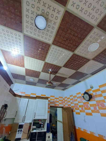 سلام عليكم ١٥٠ متر مبنيه مشملين واحد ٥٠ متر والثاني ١٠٠ متر طابو صرف شارع  ١٠٠تجاري  بنيان درجه اولى  صب الميه و٥٠ متر عكاده  حاليآ هاي صور فقط ال١٠٠متر السعر اكلي ٢٠٠وعشره  مليون وبي مجاله قليل 
موبايل بي واتساب ***********
