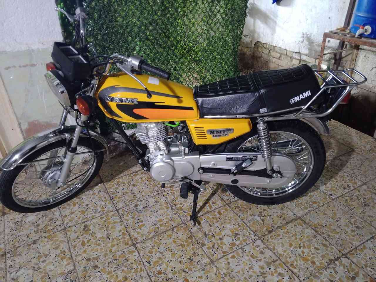 سلام عليكم دراجه للبيع اوراق اسكنر سبع اوراق تعمير صارله 28 يوم شرط كله اصلي دراجه بعتهي زيرو السعر مليون او ميه وبيه مجال قليل للستفسار اتصل *********** 
مكاني ميسان حي الفنانين والموشراي لاتعبني
