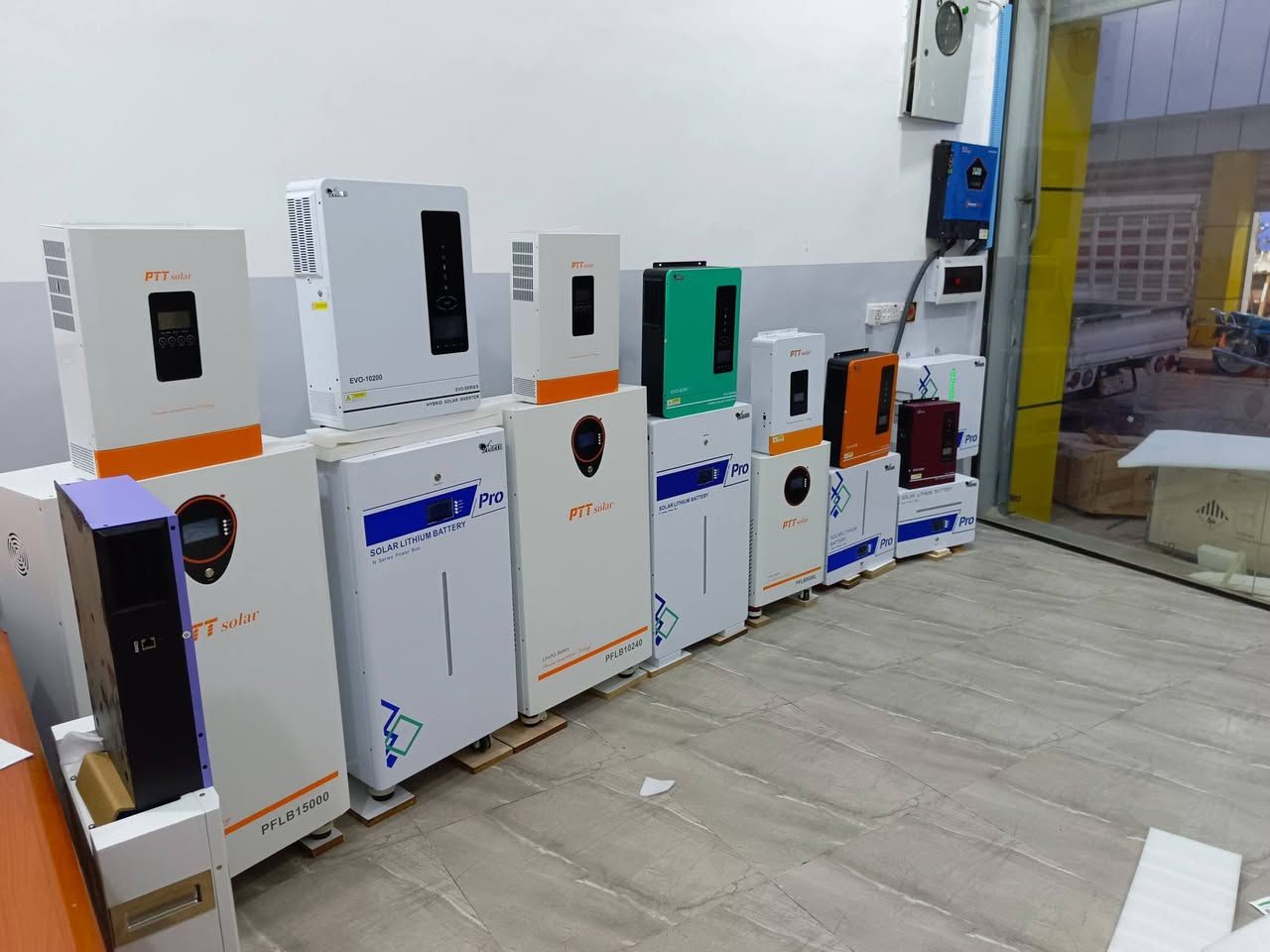 وصول مواد جديده.
من المعامل بصورة مباشرة
نوعيات مختلفة. 
كافة الاحجام.
ضمان حقيقي.
شهادات منشأ وشهادات جوده لضمان عدم غش المواد.
زورونا في مكتب اضواء للطاقة الشمسيه 

العنوان: السوق الجديد- قرب مطعم قصة - الشرقاط - صلاح الدين

يمكنكم التواصل معنا على الارقام التالية:
*********** / ***********
واتساب وتلكرام: ***********
انستكرام: adwaa_comp
#أضواء_للطاقة_الشمسية_الشرقاط_صلاح_الدين
