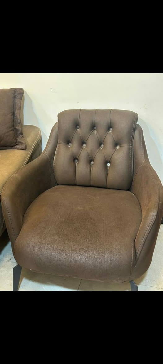 غراض منزل في بغداد نظيفة للبيع التواصل ***********
