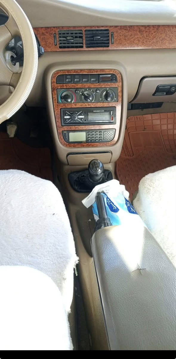 السلام عليكم سياره سمند للبيع موديل 2012 رقم بابل مكفوله كفاله عامه من الصبغ مكينه كير حداديه جدد تخم تاير باتري جدد تبريد شغال السعر 44 وبيه مجال حك الخوله العنوان كربلاء طويريج ناحيه الخيرات***********
