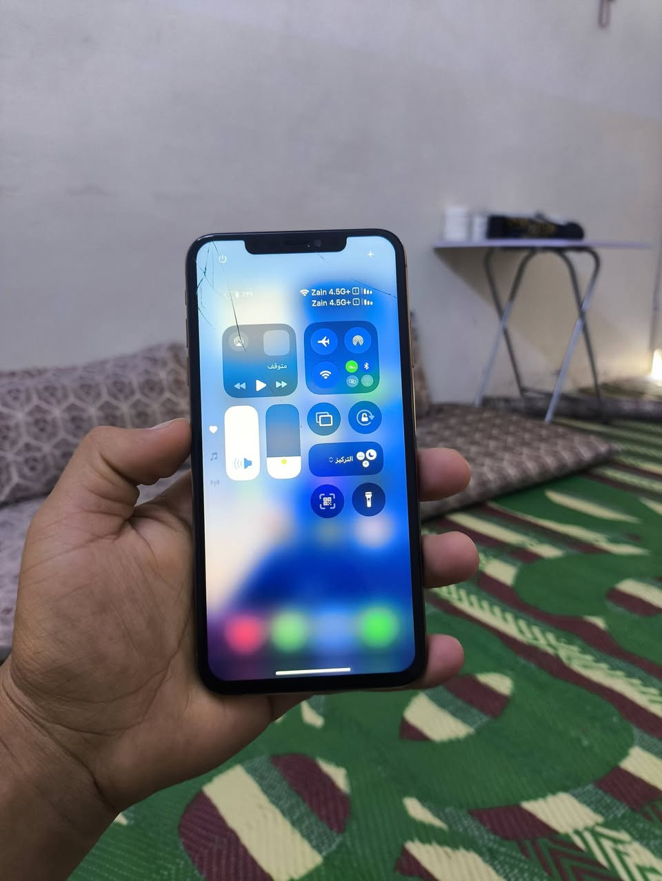 📱 ايفون XS Max
🔹 ذاكرة: 64GB
🔋 البطارية: 100% (مستبدل أصلي)

الجهاز شغال بالكامل:
✅ دبل شريحة شغالات طبيعي
✅ شبكات + واي فاي شغالات طبيعي
✅ الكامرات شغالات وتصويرهم حيل حلو
✅ الصوت واضح
✅ الهزازات شغالات

مواصفات إضافية:
📱 شاشة أصلي (ثلث خيارات)
❌ فيس آيدي واكف
⚠️ الكلاس مفطور لكنه ما مأثر على استخدام الجهاز

💰 السعر: 135 ألف وبيه مجال
📍 الموقع: موصل – الأيسر
📞 التواصل: خاص أو اتصال مباشر
***********

بيع فقط — توصيل ماعندي

