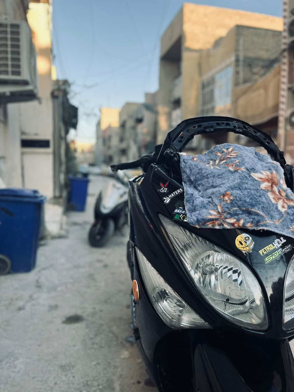 سلام عليكم تيماكس 2011 للبيع مكينة مكفولة كهربائيات مكفولة كلشي مكفول بيه بيه نقوصات بسيطة السعر 26 ورقة وبيه مجال موجود بس رقم و واتساب ***********غير متواجد بل فيس
