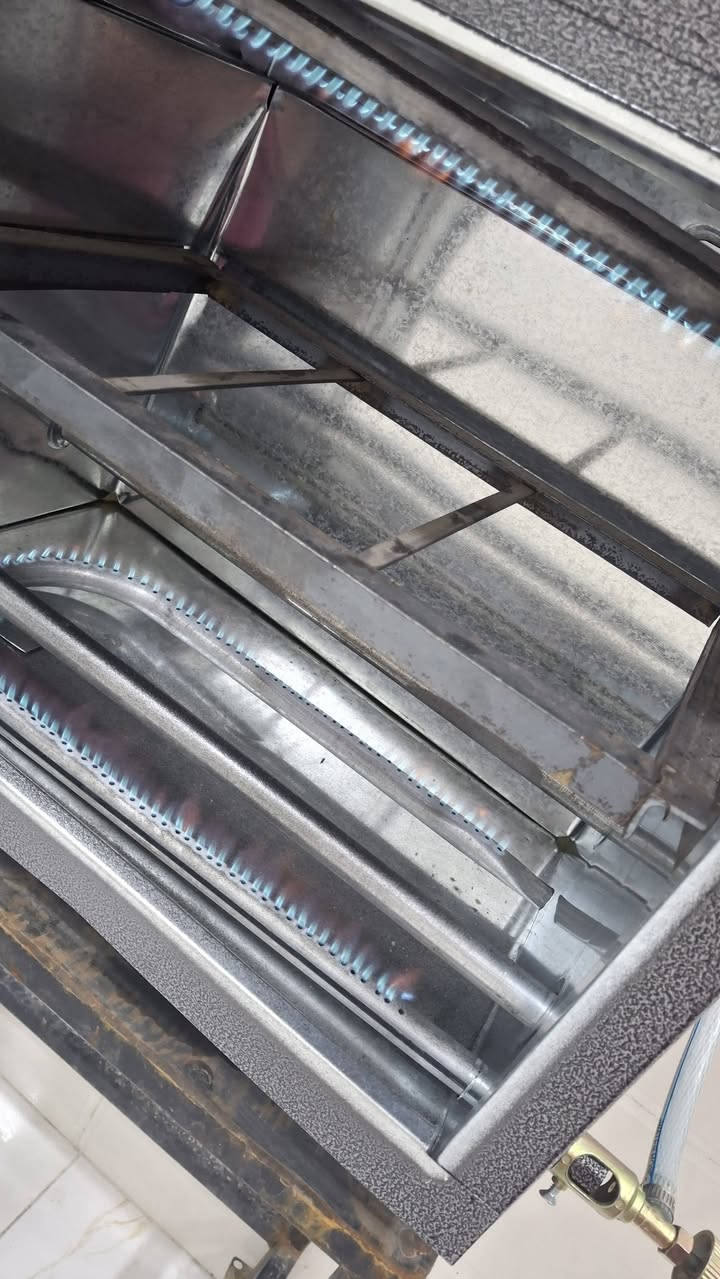 فرن وميز وياه فرن شغال اي خلل مابي جديد ولا مستعمل ابد ناره تخبل علئ فحص سعره هوه وميز قفل ب 60 شراي يدخل خاص


**إذا كنت صاحب هذا الإعلان وتريد حذفه لأي سبب، رجاءا أرسل رسالة إلى الدعم الفني**