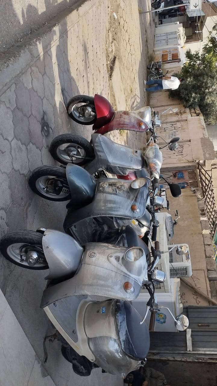 سلام عليكم دراجات كلاسيكي ياباني البيع مكان كلار ***********
