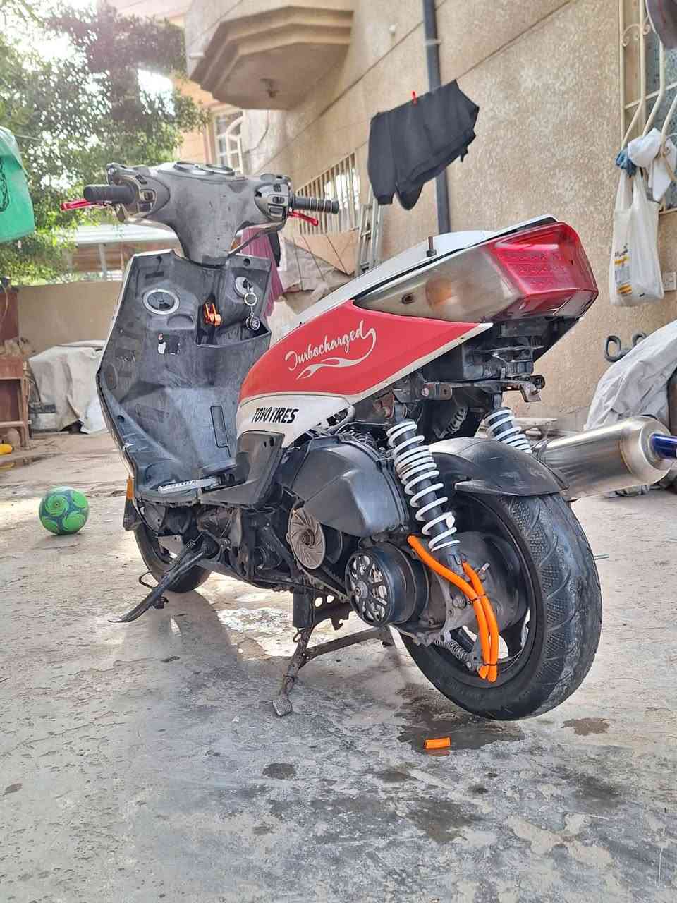 السلام عليكم سكنس فحل نوزل8زرو طلاعات بوشة 58 ونص 
دبل امامي رياضي 
كلجات رياضي 
سلف رياضي 
صالنصة بوري عدل 
كفرات موشم 
الدراجة بكل وقت نكرة سلف 
مابيهة اي نقص 
السعر مليون و100وبيهة مجال للشراي 
للتواصل وستاب فقط ***********
